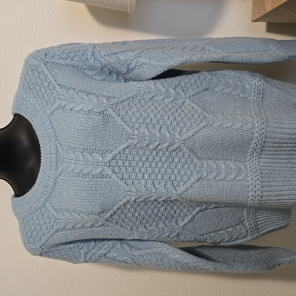 Hem & Thread Cabel Knit Sweater NWT - Picture 2 of 7